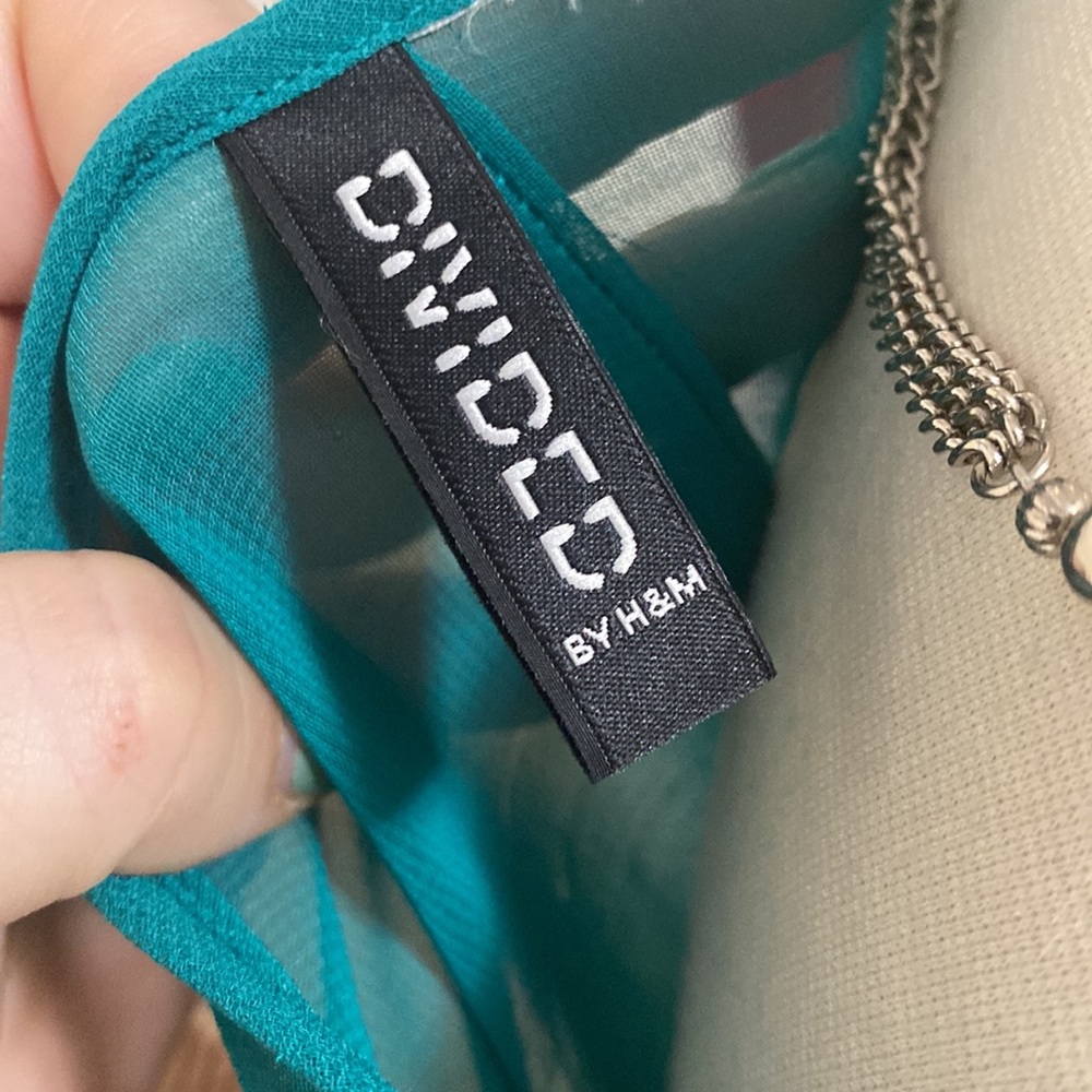 Green a-line H&M dress - Picture 3 of 7